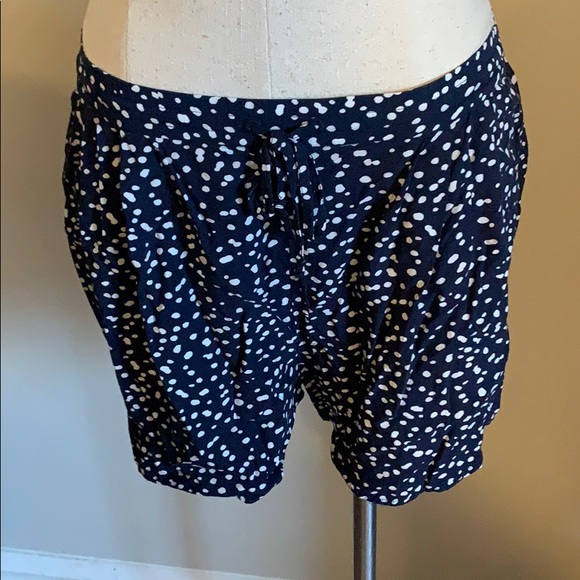 JCrew Elastic Flowy Shorts - Picture 2 of 3